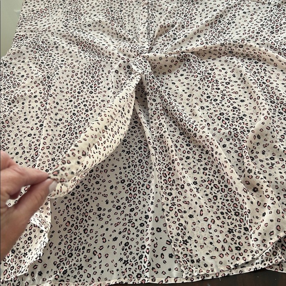 Torrid Chiffon Twist Front Tunic Shirt Tan Leopard Print Plus Size 5X - Picture 14 of 16
